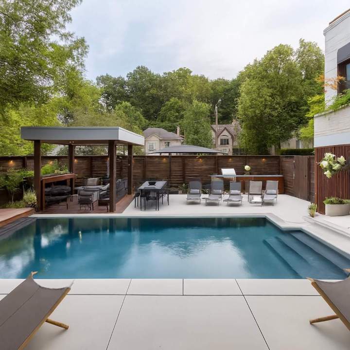 Luxury Outdoor Living, Oshawa